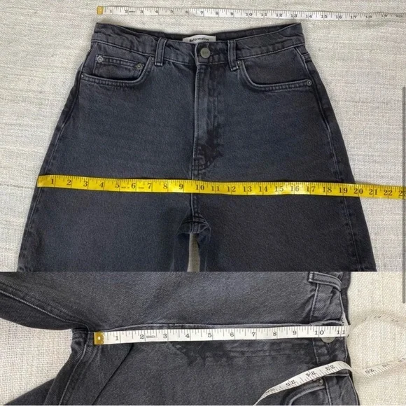 SOLD Black Reformation Mom Shorts - Picture 4 of 6